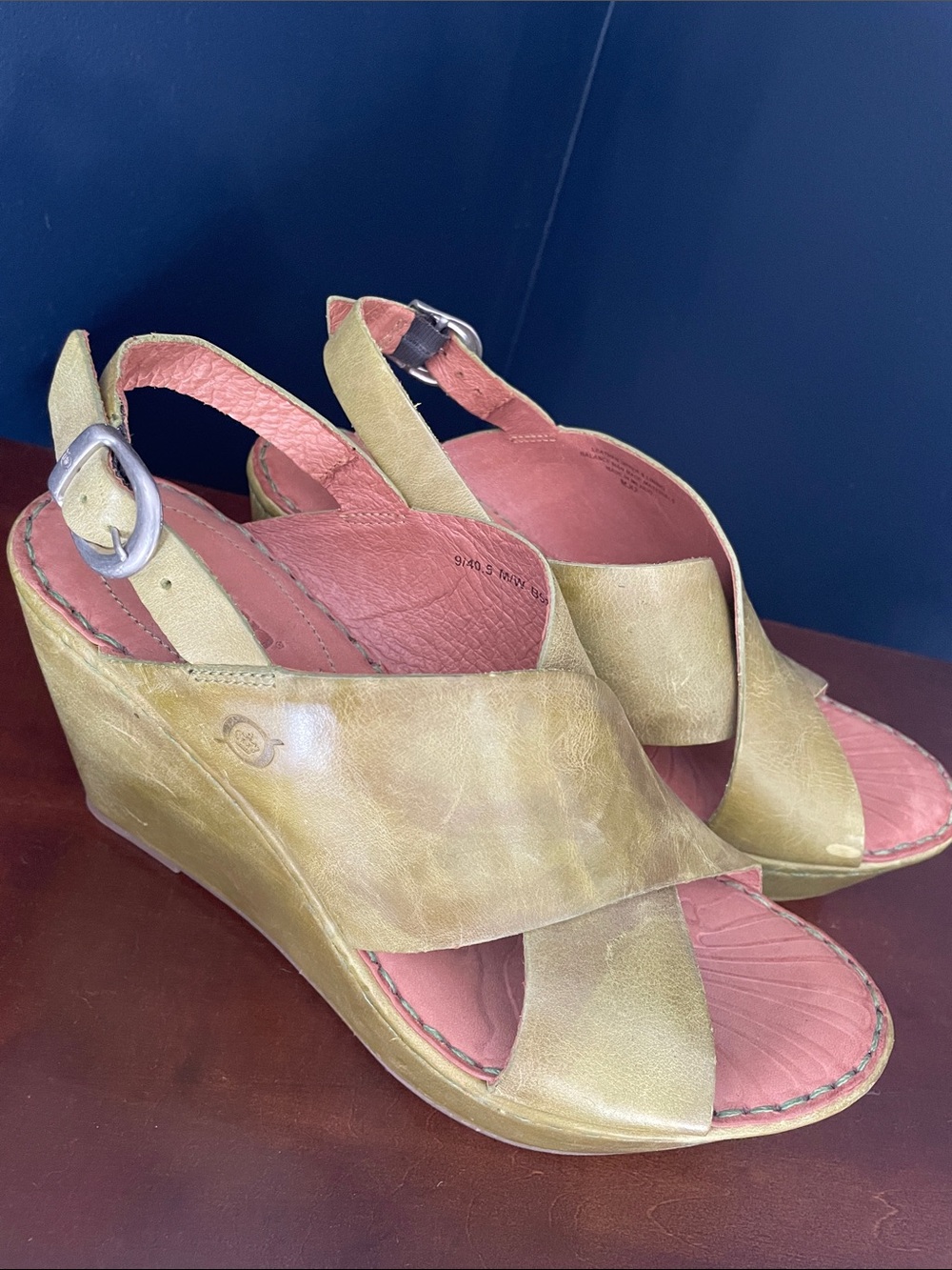 Born Olive Green Leather Wedge Straps Slingbacks Sandals Size 9